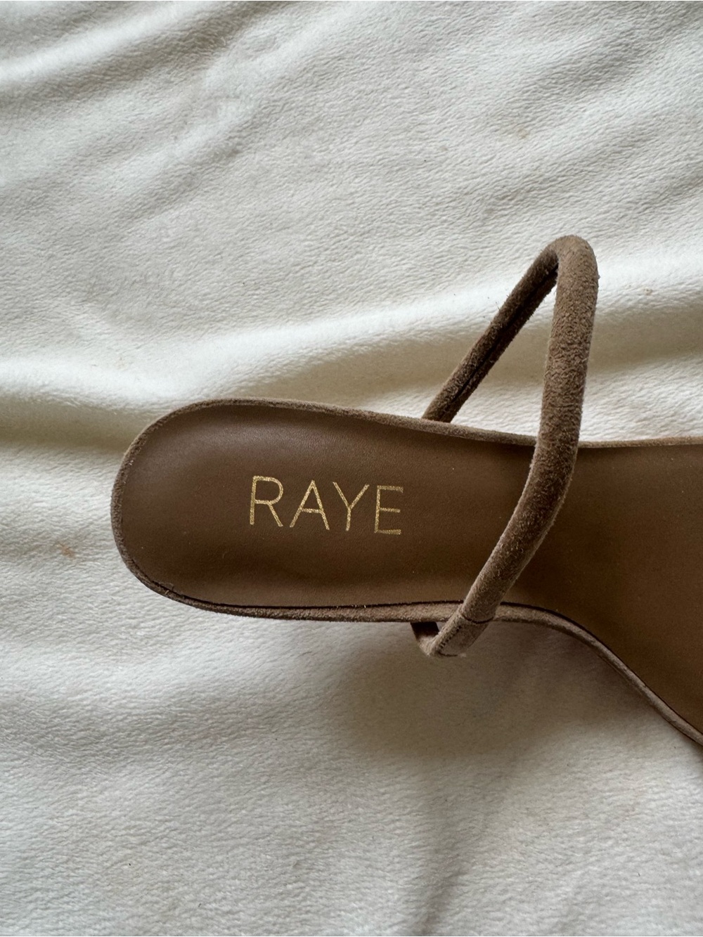 RAYE Katie sandal in light tan suede kitten heel - Picture 2 of 10